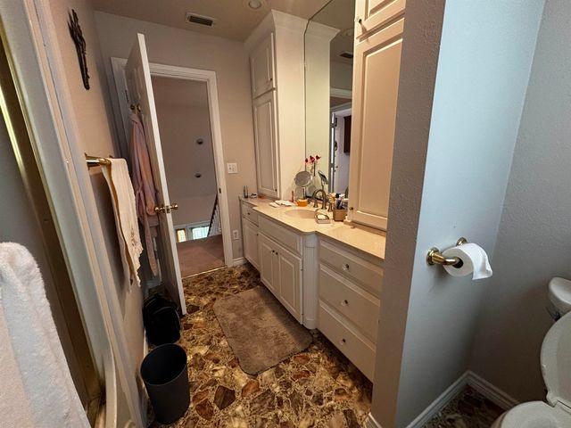 997 Sycamore, Overton, TX 75684