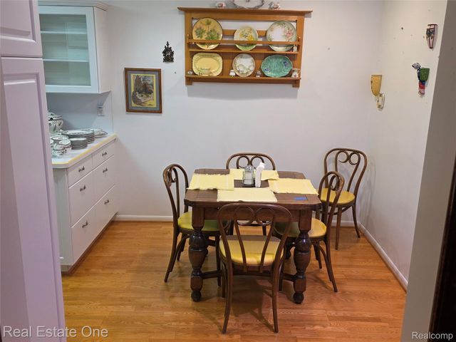 31935 W 14 Mile Road 120, Farmington Hills, MI 48334