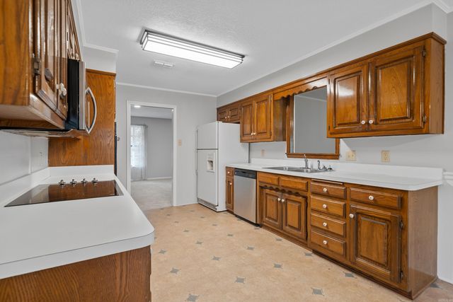 10 Ivy Cir, Arkadelphia, AR 71923