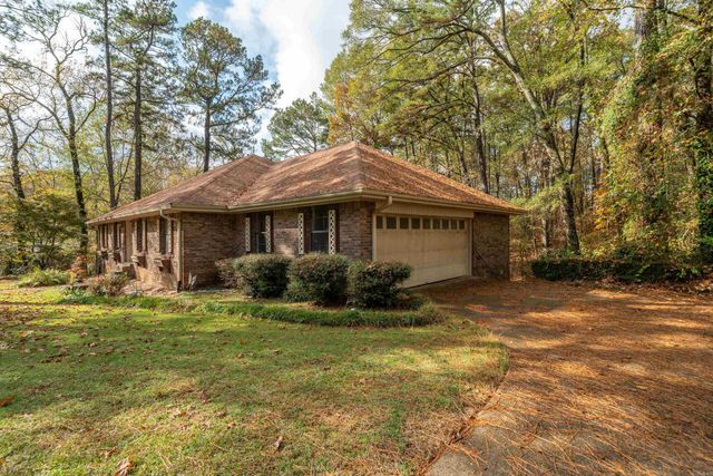 10 Ivy Cir, Arkadelphia, AR 71923