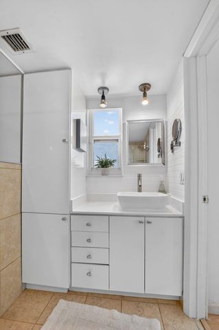 1050 Hillsboro Mile Hillsboro Mile 602w, Hillsboro Beach, FL 33062