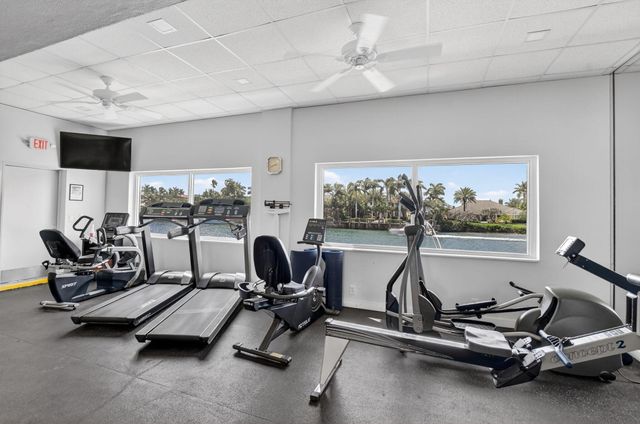 1050 Hillsboro Mile Hillsboro Mile 602w, Hillsboro Beach, FL 33062