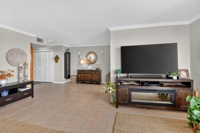 1050 Hillsboro Mile Hillsboro Mile 602w, Hillsboro Beach, FL 33062