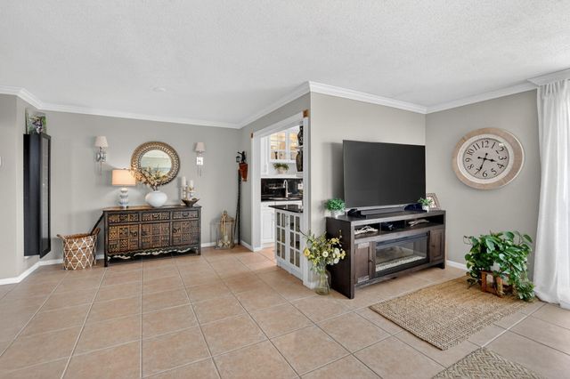 1050 Hillsboro Mile Hillsboro Mile 602w, Hillsboro Beach, FL 33062