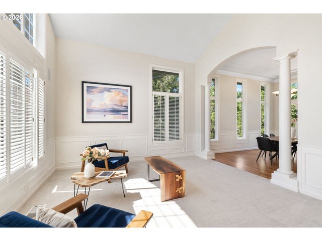 8407 Nw HAWKINS Blvd, Portland, OR 97229