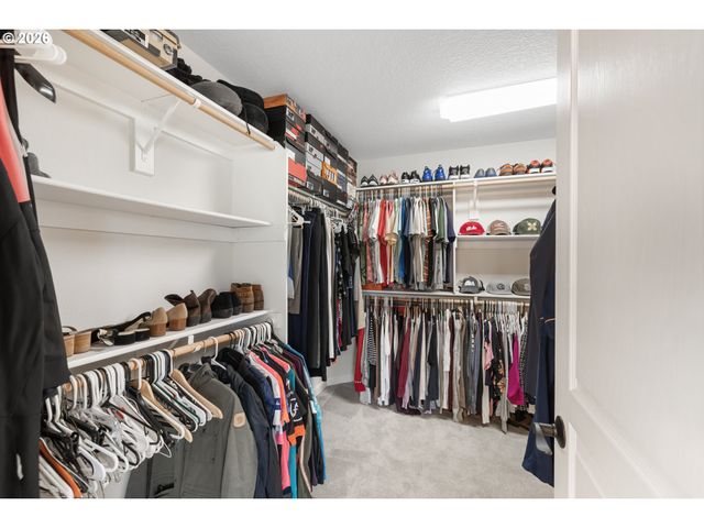 8407 Nw HAWKINS Blvd, Portland, OR 97229