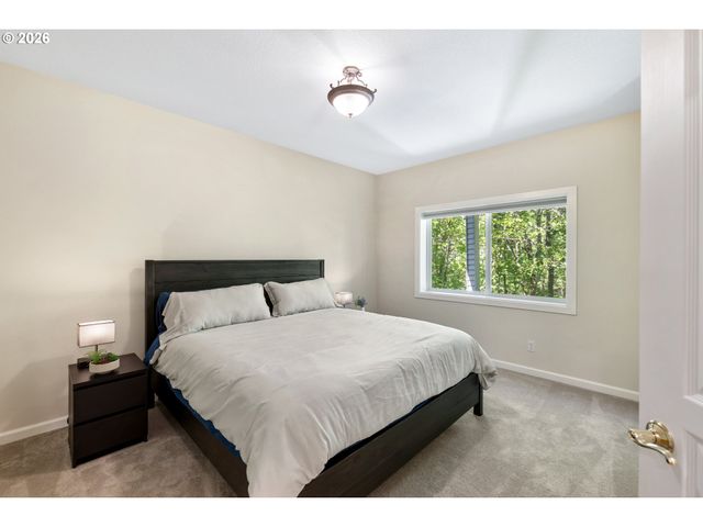 8407 Nw HAWKINS Blvd, Portland, OR 97229