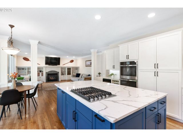 8407 Nw HAWKINS Blvd, Portland, OR 97229