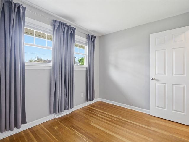 73 Pawtucket Dr, Lowell, MA 01854