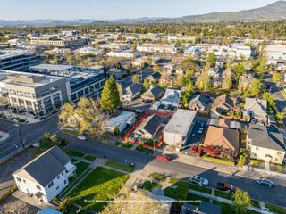 319 S Ivy Street, Medford, OR 97501