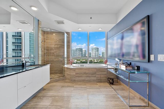 15901 Collins Ave 904, Sunny Isles Beach, FL 33160