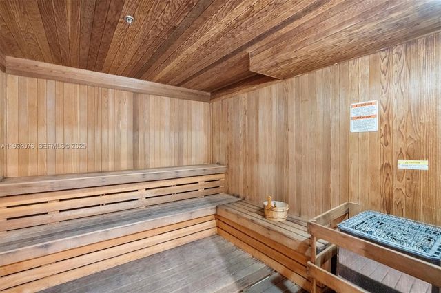 15901 Collins Ave 904, Sunny Isles Beach, FL 33160