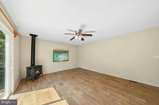 3609 OLD PHILADELPHIA PIKE, Bethlehem, PA 18015