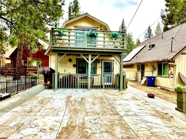 924 W Aeroplane, Big Bear City, CA 92314