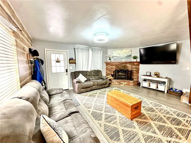 924 W Aeroplane, Big Bear City, CA 92314