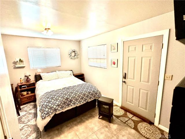 924 W Aeroplane, Big Bear City, CA 92314