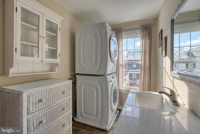 417 S HIGH ST, Mechanicsburg, PA 17055