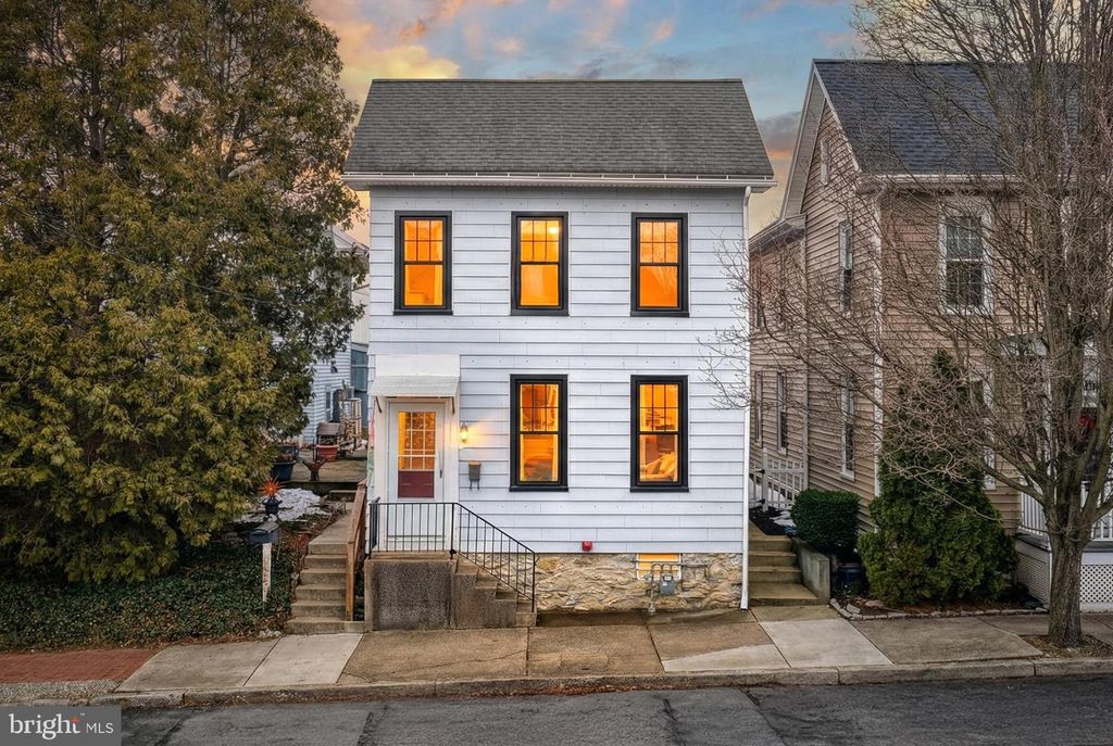 417 S HIGH ST, Mechanicsburg, PA 17055