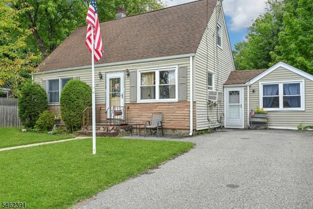 40 Wanaque Ave, Wanaque Boro, NJ 07420