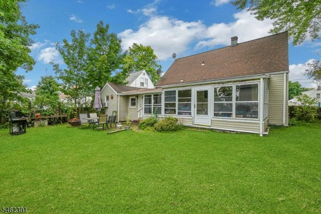 40 Wanaque Ave, Wanaque Boro, NJ 07420