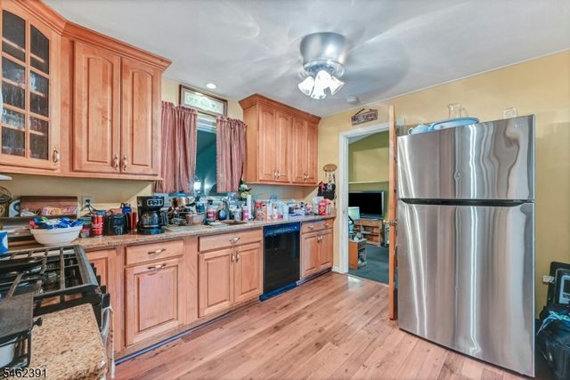 40 Wanaque Ave, Wanaque Boro, NJ 07420