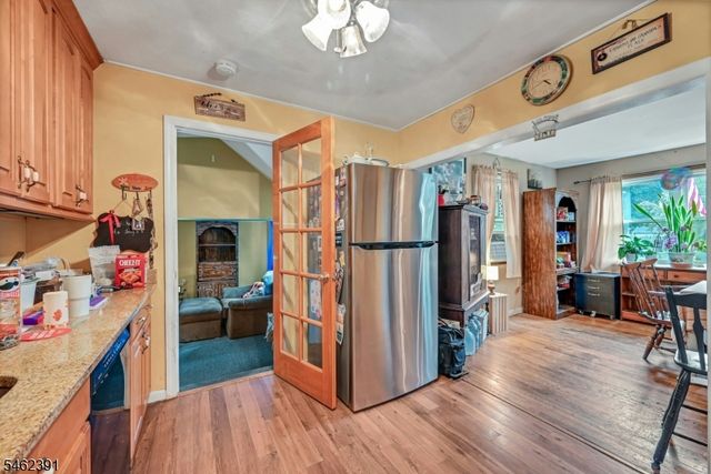 40 Wanaque Ave, Wanaque Boro, NJ 07420