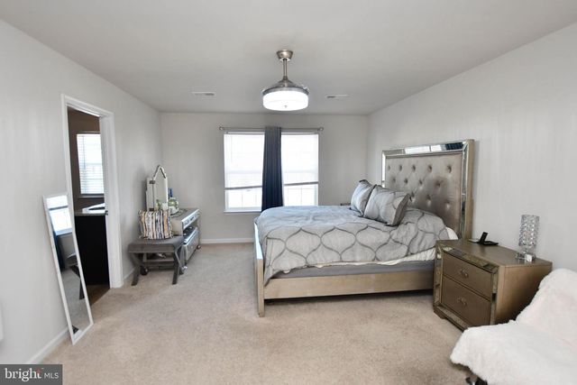 1084 MERRY ELM LN, La Plata, MD 20646