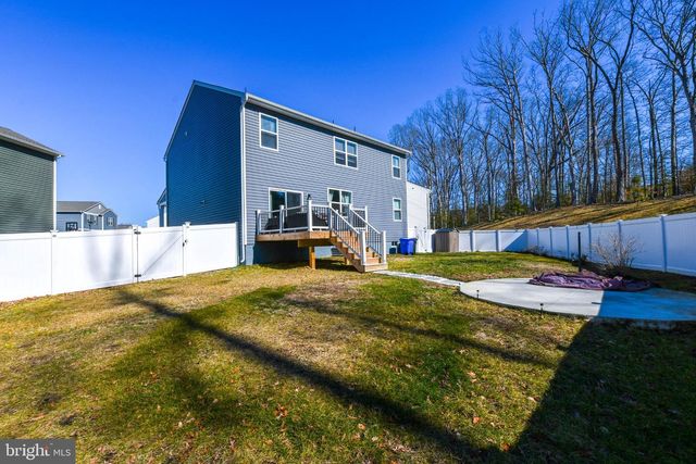 1084 MERRY ELM LN, La Plata, MD 20646