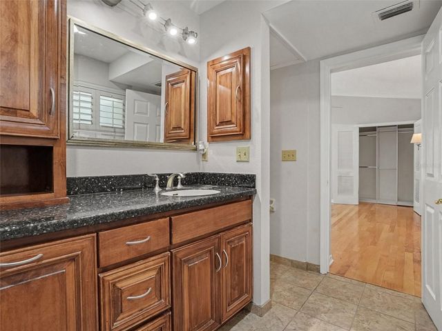 520 LAUREL LANE, Lakeland, FL 33813