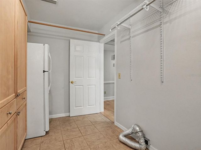 520 LAUREL LANE, Lakeland, FL 33813