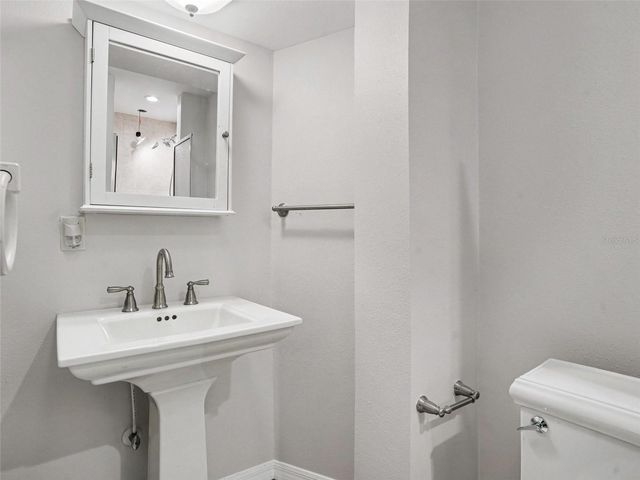 520 LAUREL LANE, Lakeland, FL 33813