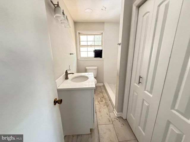 1700 LEE RD, Fort Washington, MD 20744