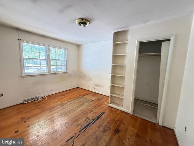 1700 LEE RD, Fort Washington, MD 20744