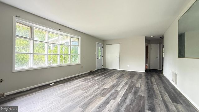 1700 LEE RD, Fort Washington, MD 20744