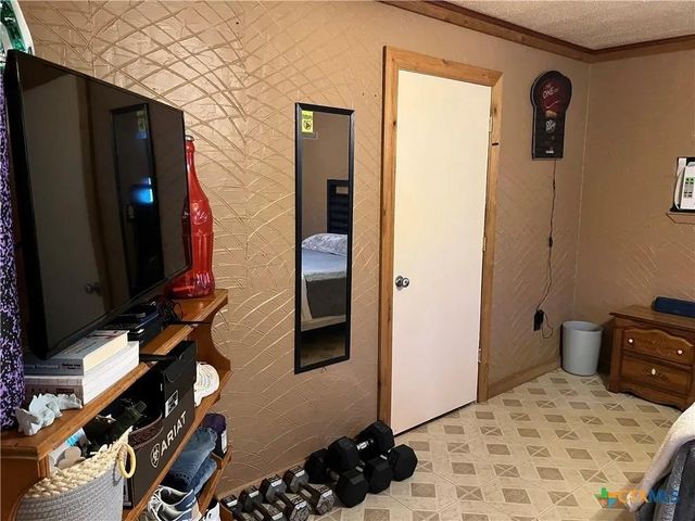 351 County Road 207, Burnet, TX 78611