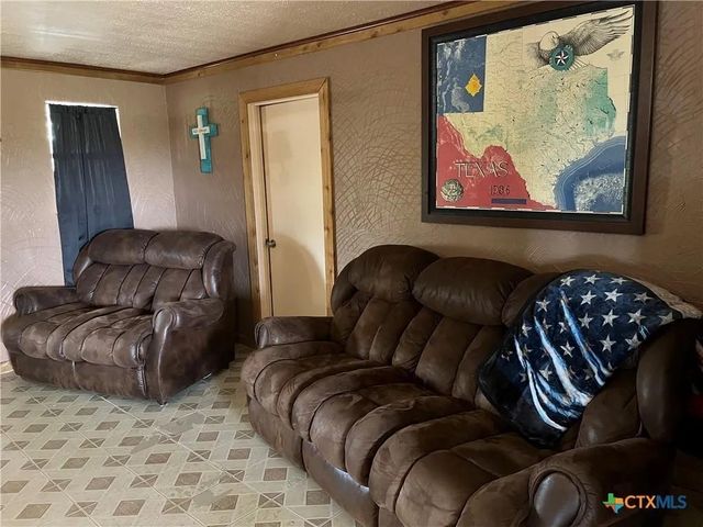 351 County Road 207, Burnet, TX 78611