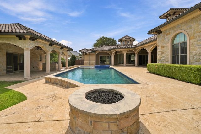 4908 Arbol Court, Benbrook, TX 76126
