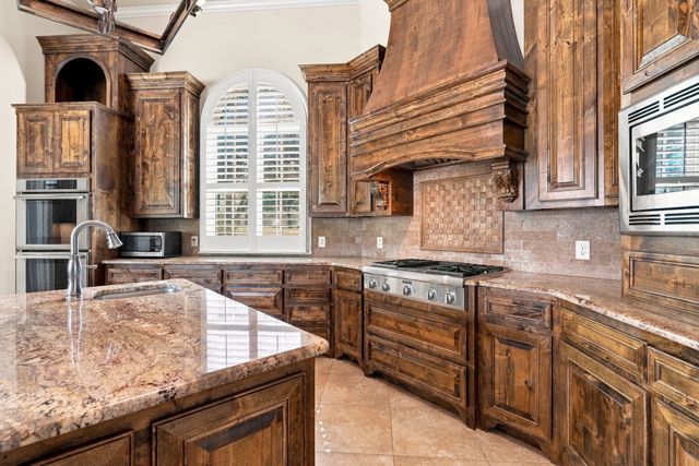 4908 Arbol Court, Benbrook, TX 76126
