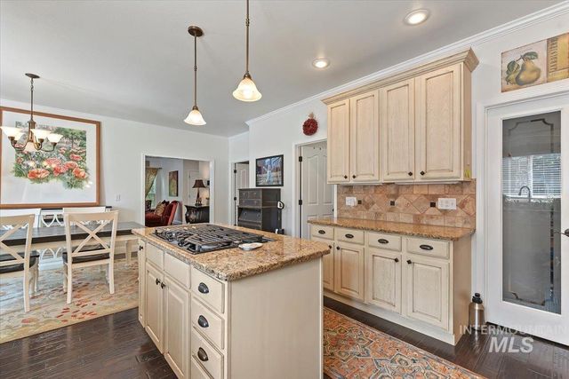 6190 N Drake Way, Garden City, ID 83714