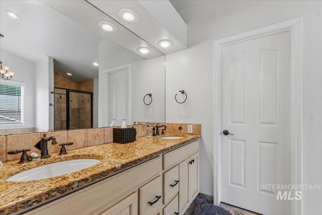 6190 N Drake Way, Garden City, ID 83714
