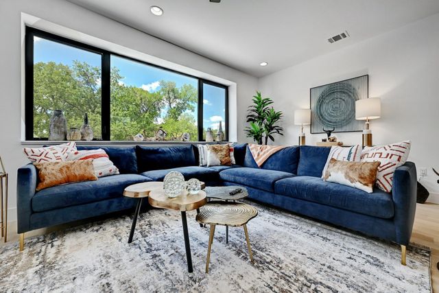 3406 E 17th ST 5, Austin, TX 78721