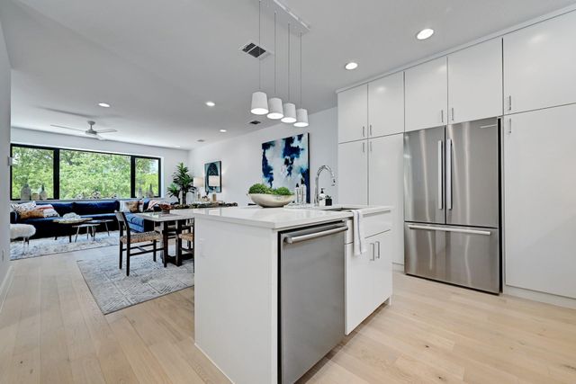 3406 E 17th ST 5, Austin, TX 78721