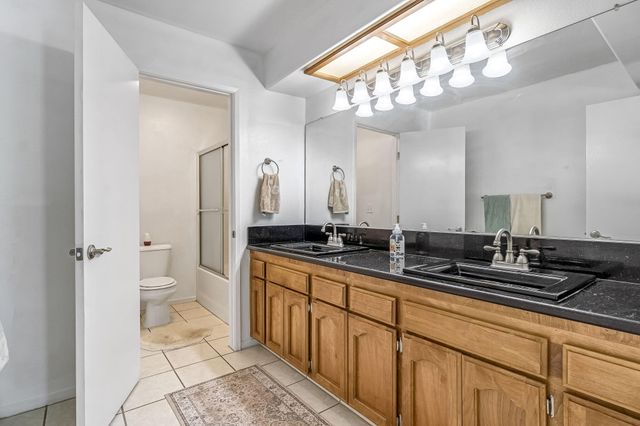 717 E Spring Lane, Lemoore, CA 93245