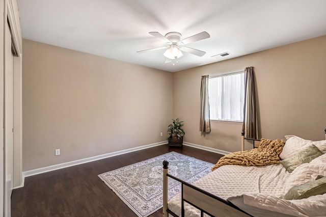 717 E Spring Lane, Lemoore, CA 93245
