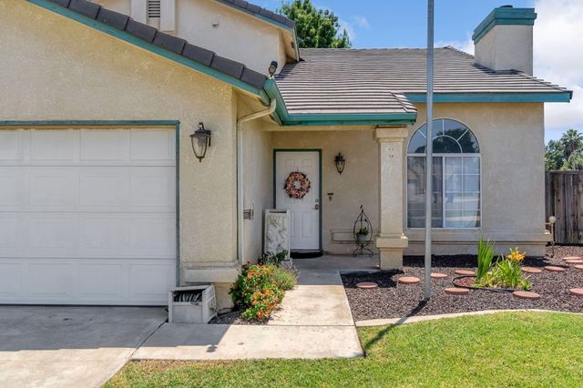 717 E Spring Lane, Lemoore, CA 93245
