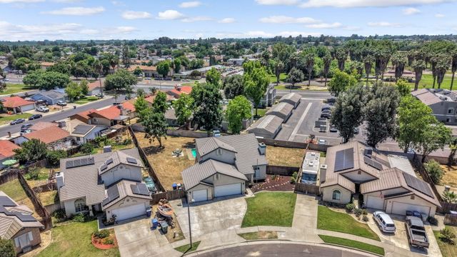 717 E Spring Lane, Lemoore, CA 93245