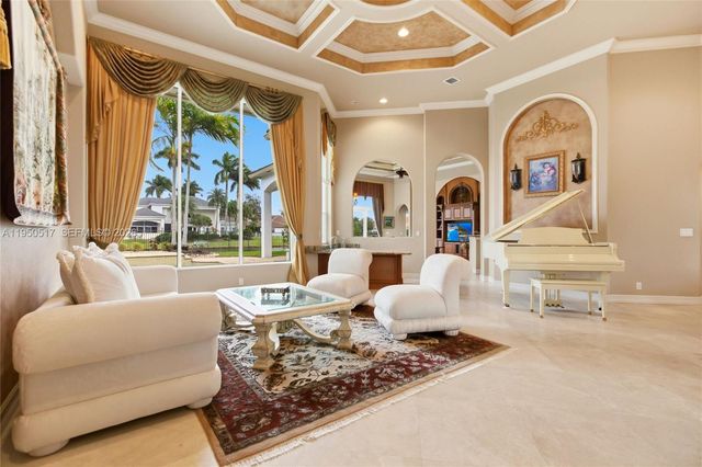 3250 W Stonebrook Cir, Davie, FL 33330