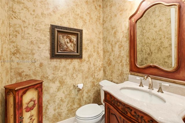 3250 W Stonebrook Cir, Davie, FL 33330