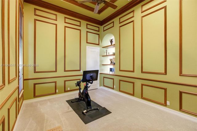 3250 W Stonebrook Cir, Davie, FL 33330