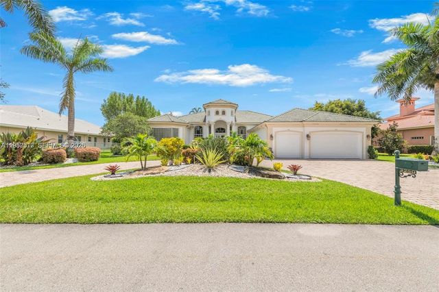 3250 W Stonebrook Cir, Davie, FL 33330
